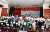 Hội DNT Quảng Ninh đồng hành cùng TƯ Hội DNT Việt Nam trao quà gia đình chính sách và tri ân AHLS nghĩa Trang Hàng Dương